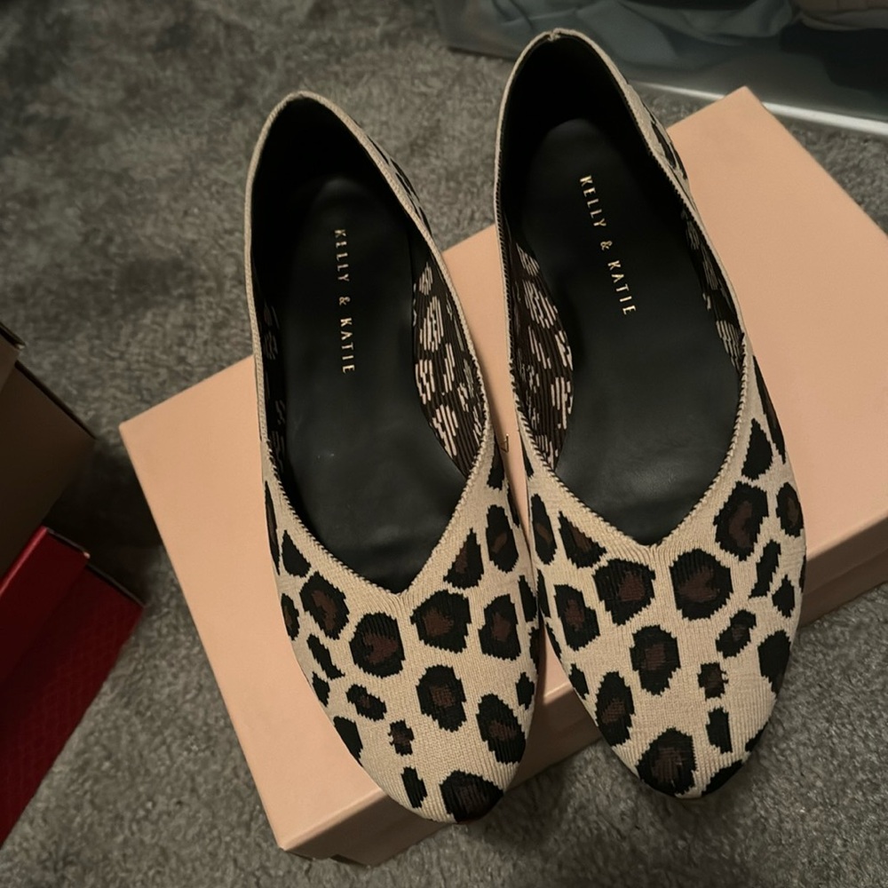 Kelly and Katie cheetah ballet flats with cushion